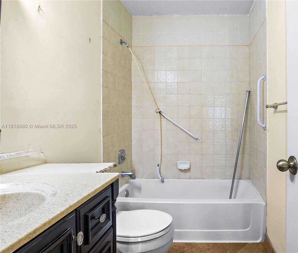 Small Image of 8663 SPRING VALLEY DR, Boynton Beach Number 16