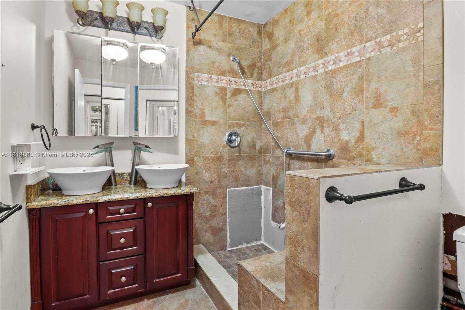 Small Image of 8663 SPRING VALLEY DR, Boynton Beach Number 17