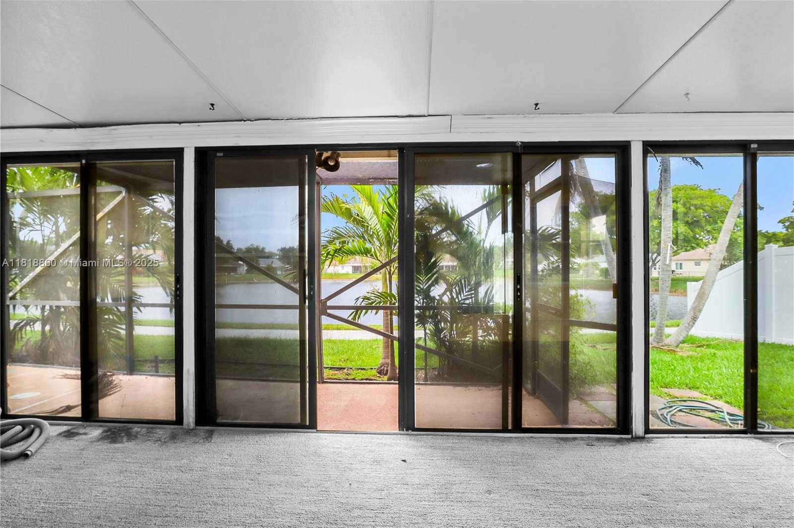 Small Image of 8663 SPRING VALLEY DR, Boynton Beach Number 2