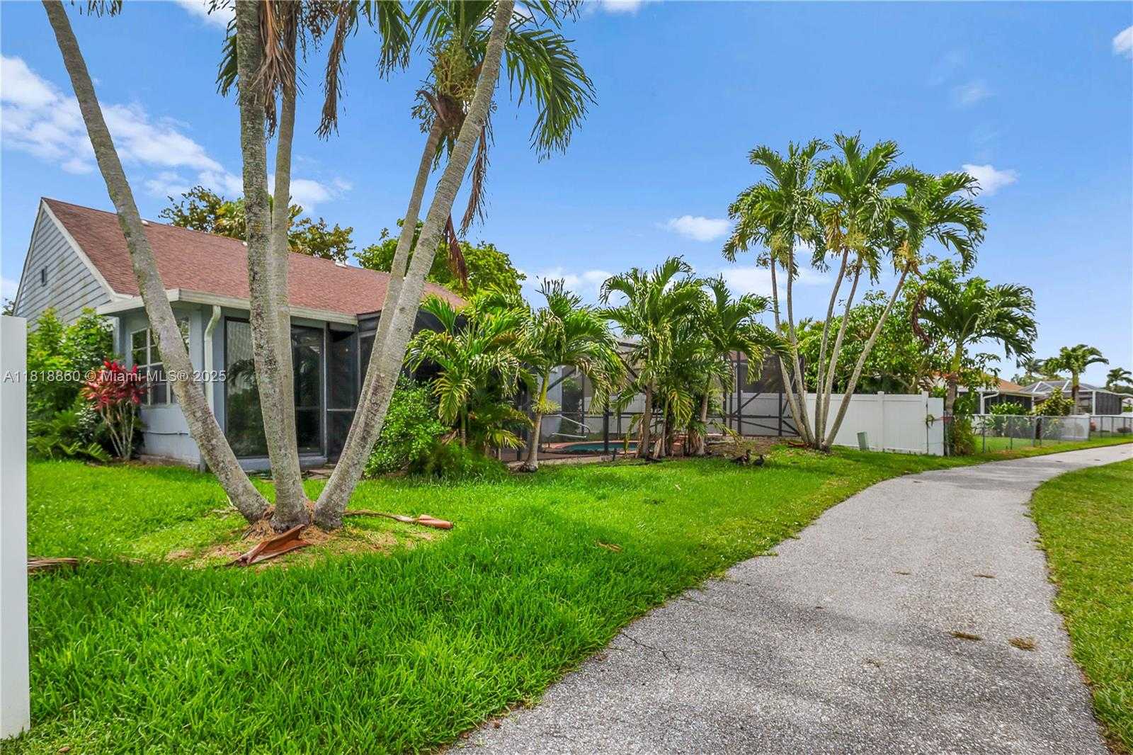 Small Image of 8663 SPRING VALLEY DR, Boynton Beach Number 48