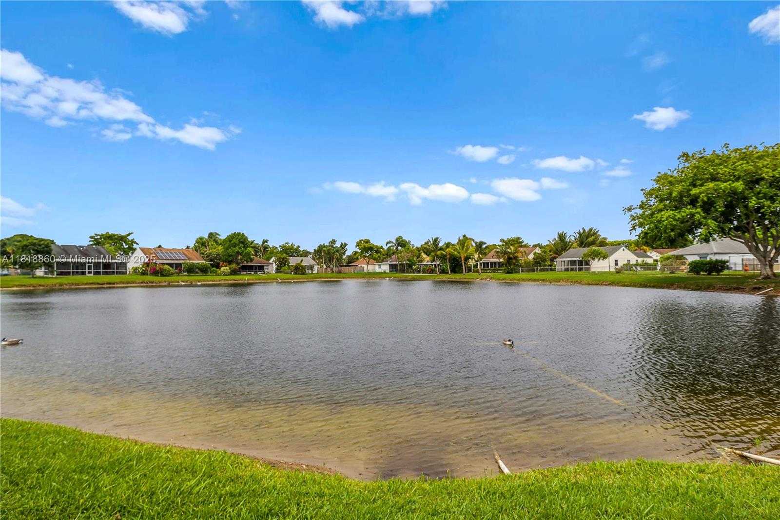 Small Image of 8663 SPRING VALLEY DR, Boynton Beach Number 51