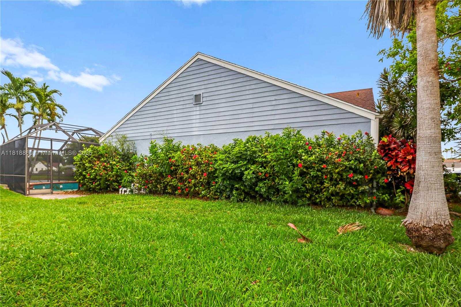 Small Image of 8663 SPRING VALLEY DR, Boynton Beach Number 57