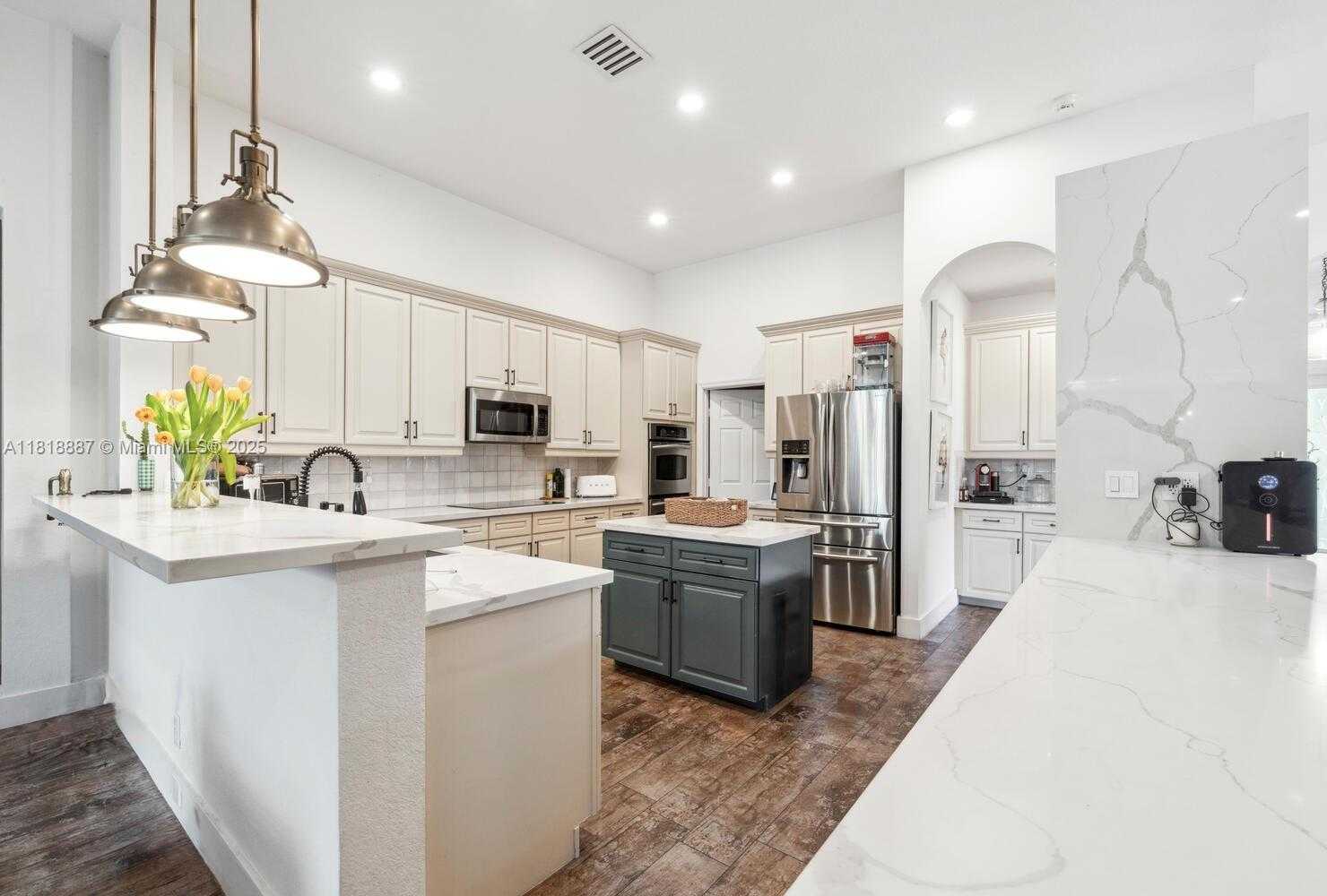 Small Image of 4864 TROPICANA AVE, Cooper City Number 22