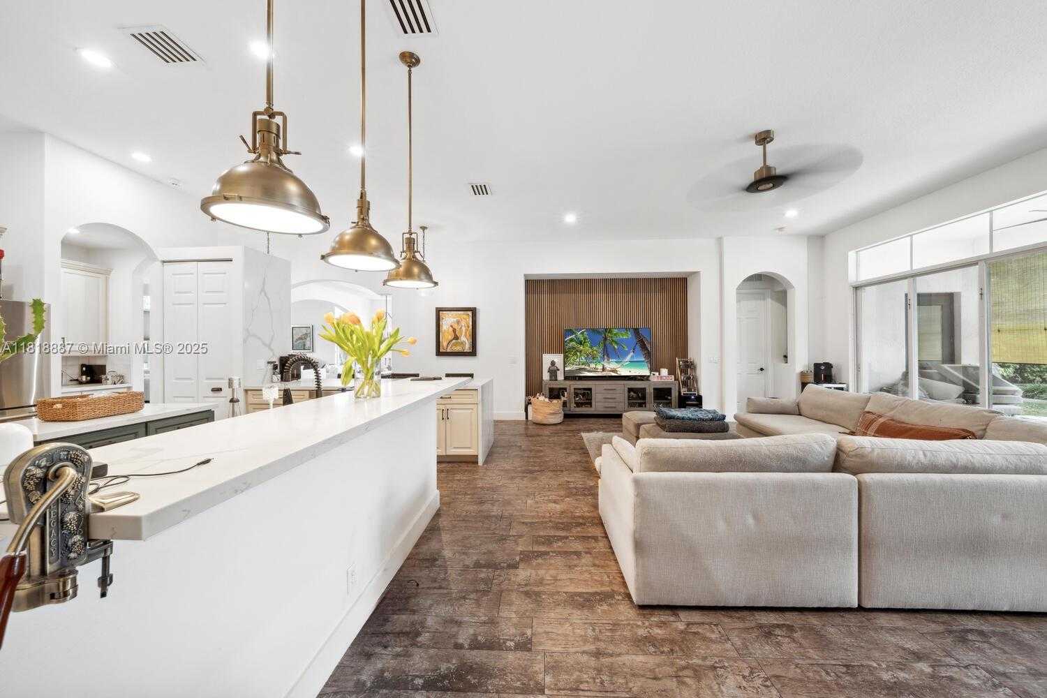 Small Image of 4864 TROPICANA AVE, Cooper City Number 23