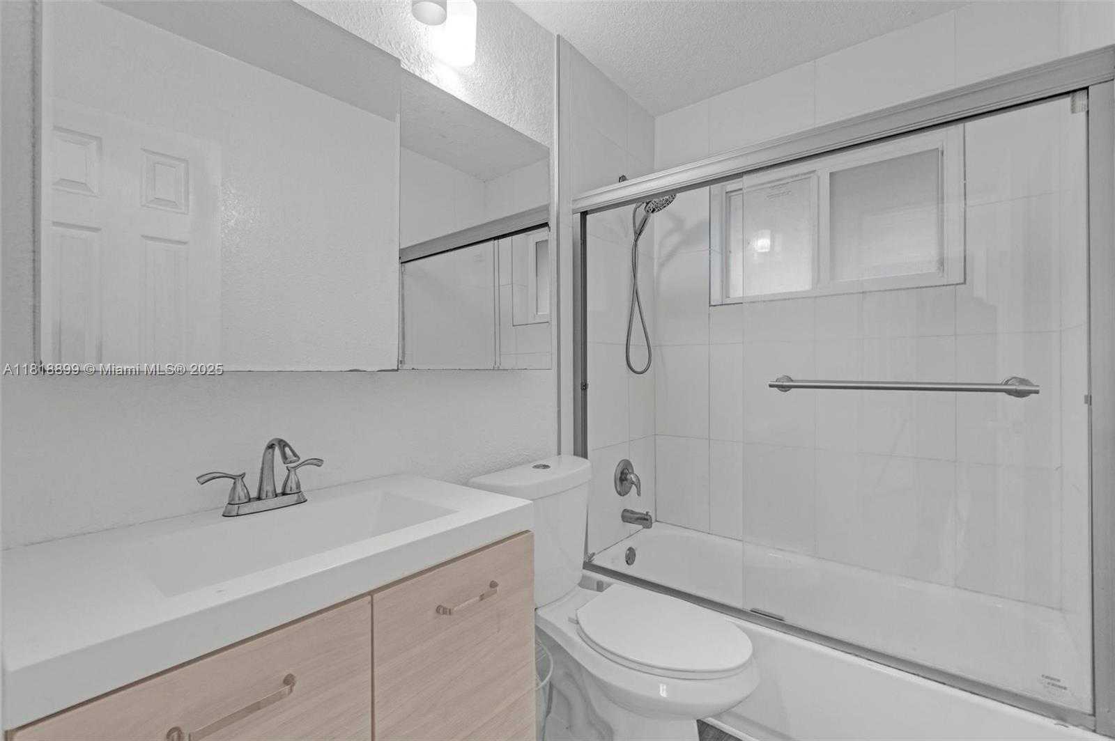 Small Image of Deerfield Beach Number 14