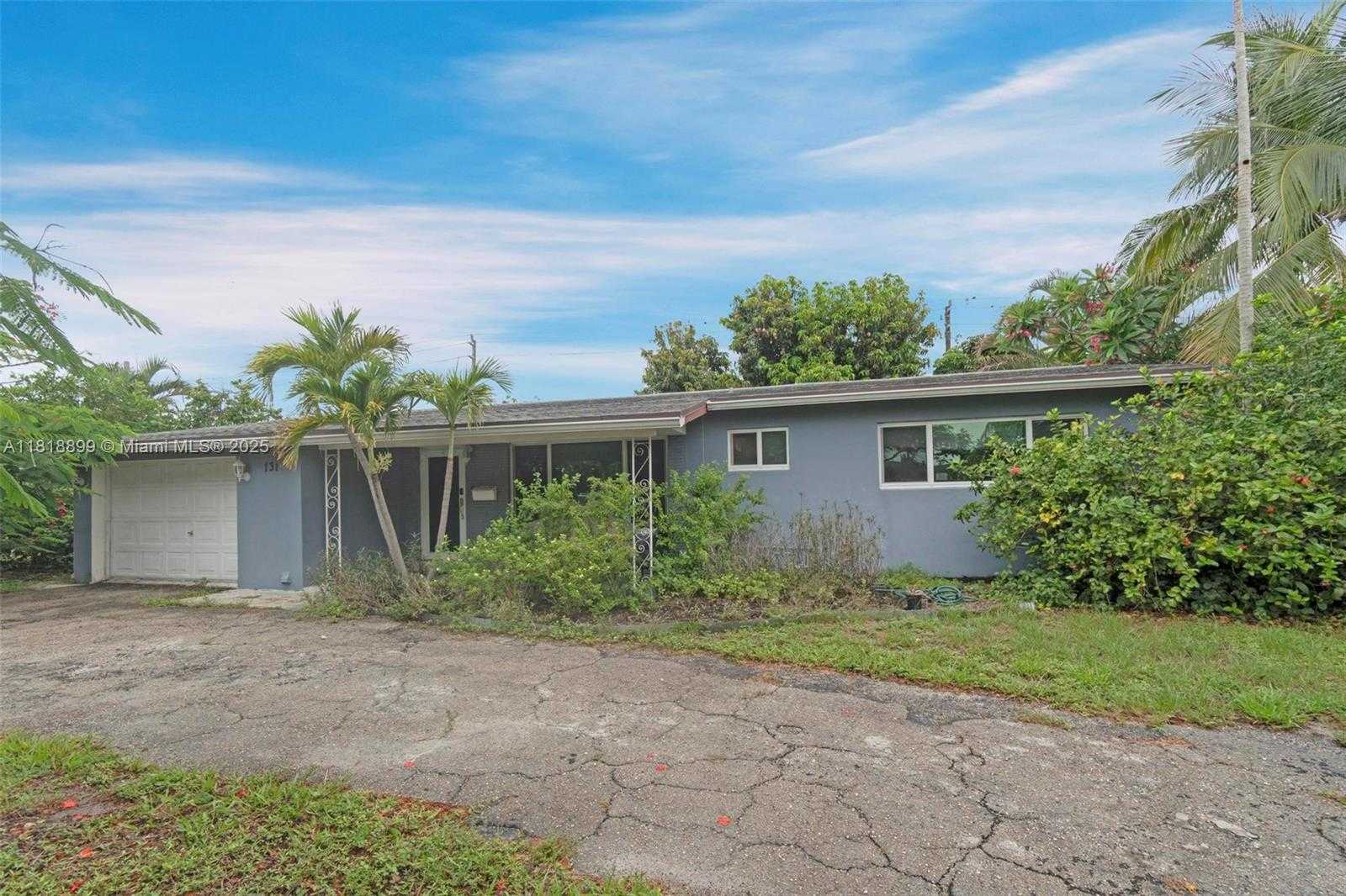 Small Image of Deerfield Beach Number 2