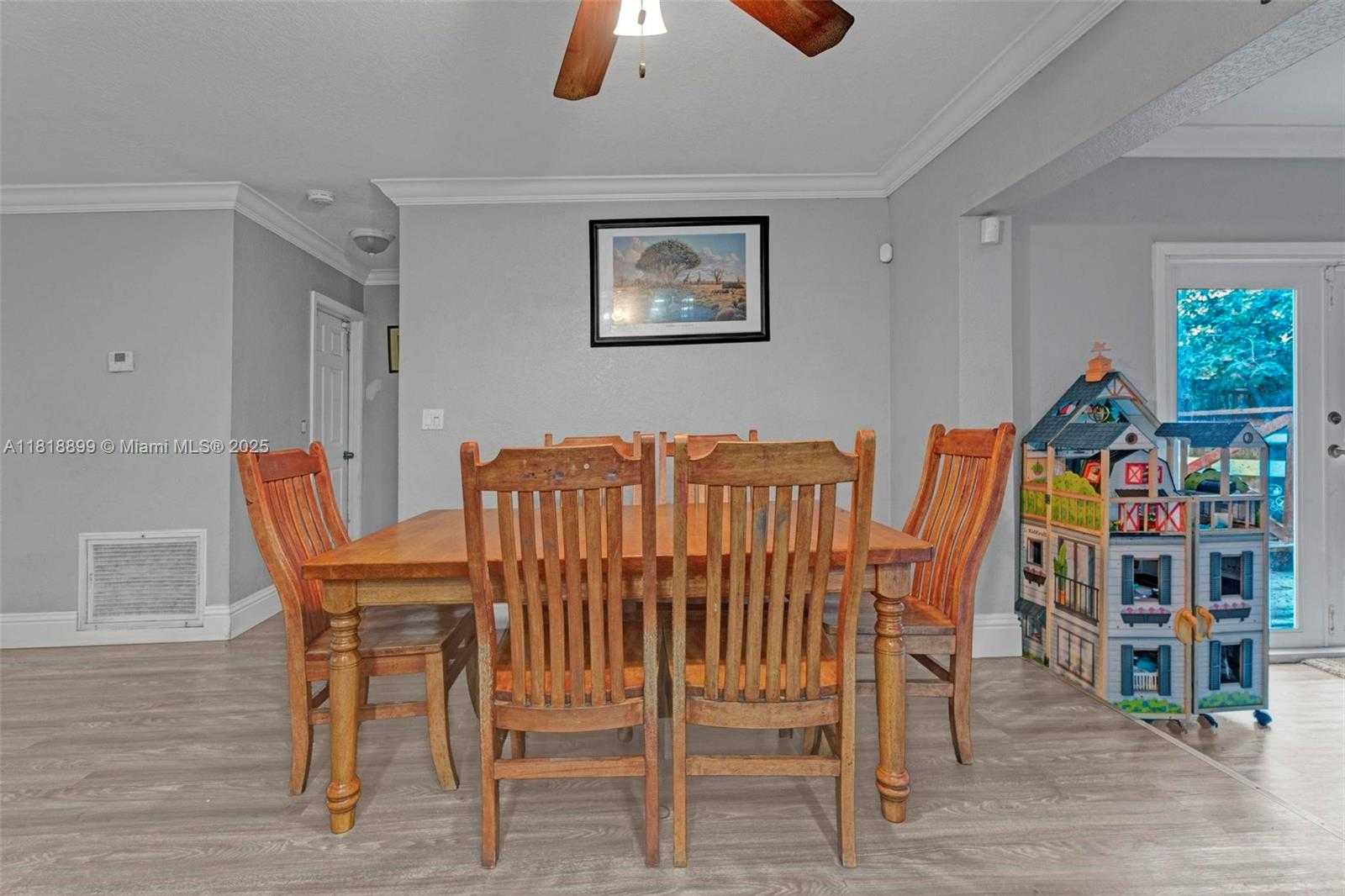 Small Image of Deerfield Beach Number 20