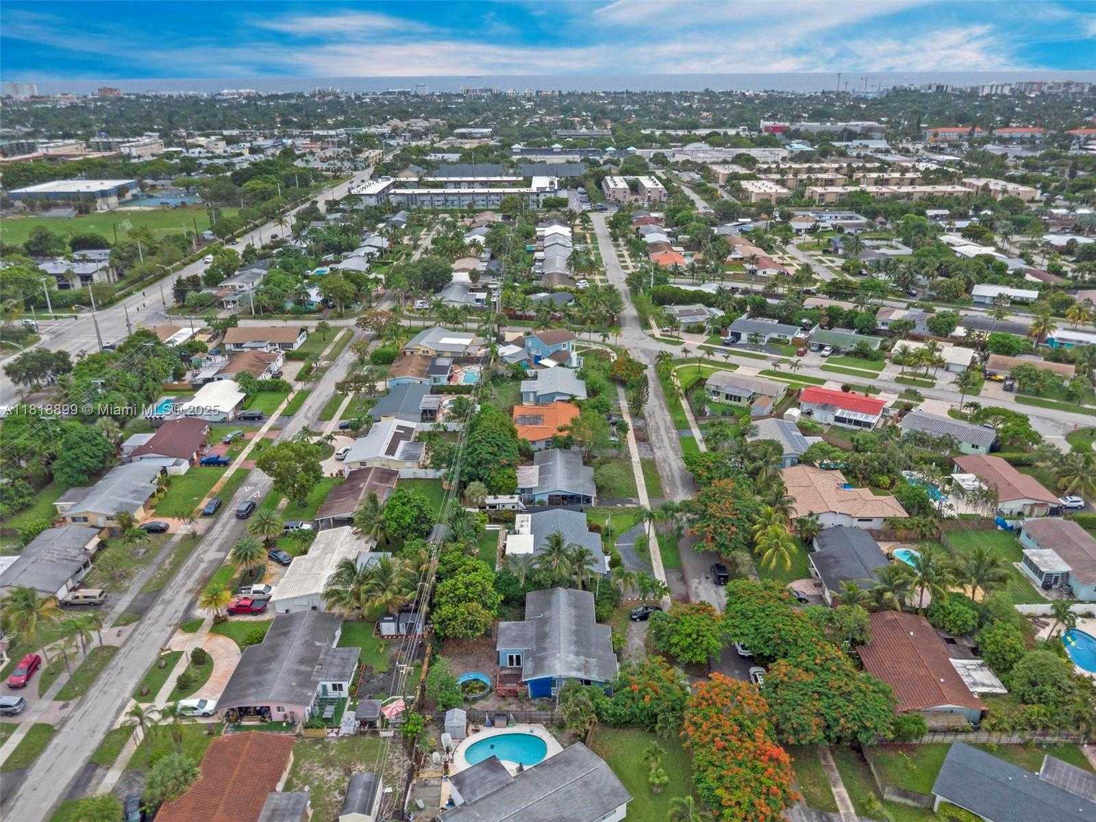 Small Image of Deerfield Beach Number 31