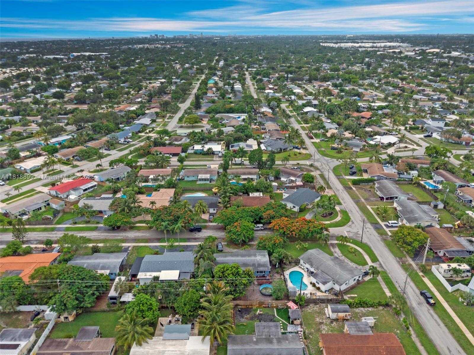 Small Image of Deerfield Beach Number 32