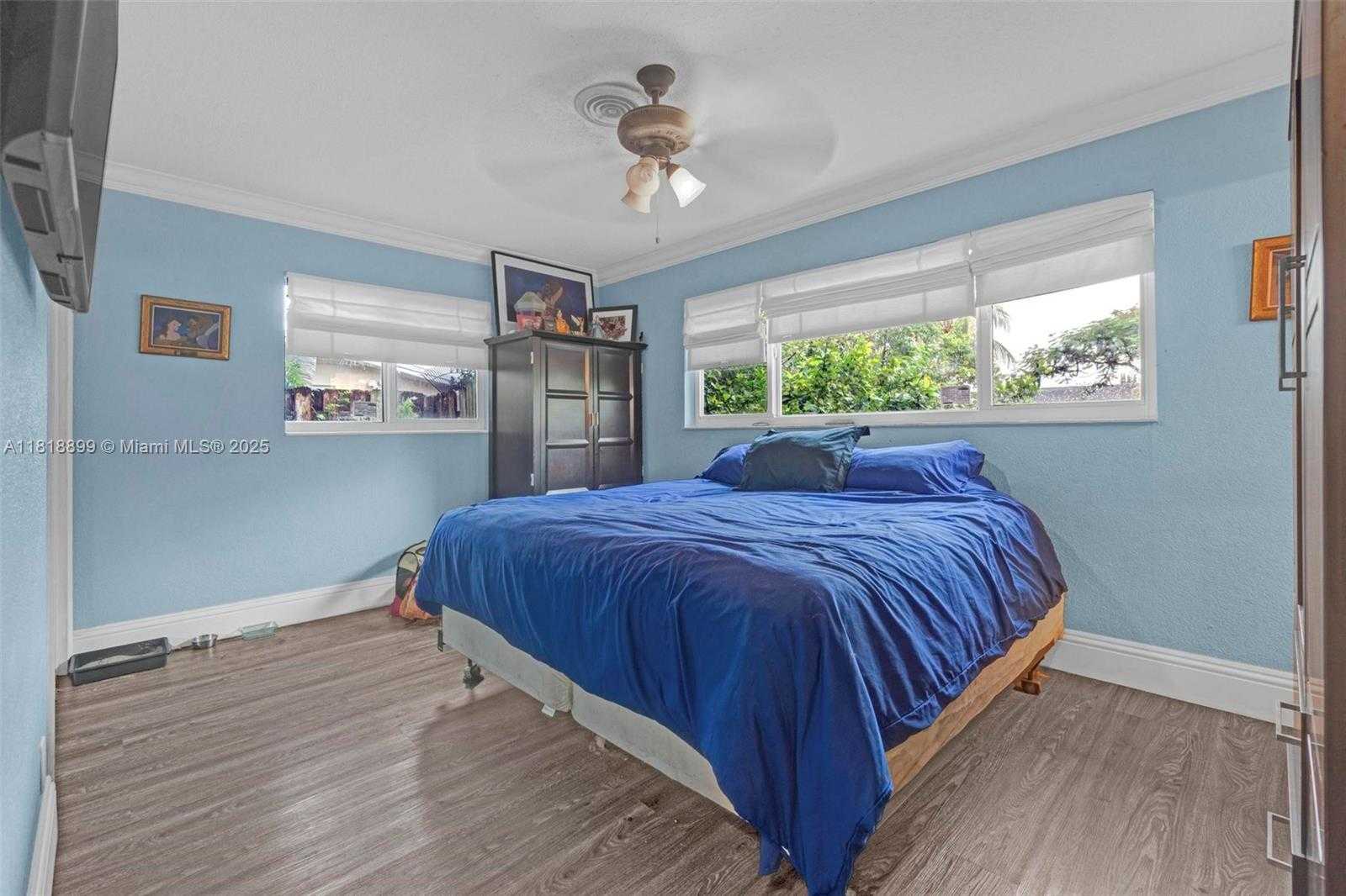 Small Image of Deerfield Beach Number 9