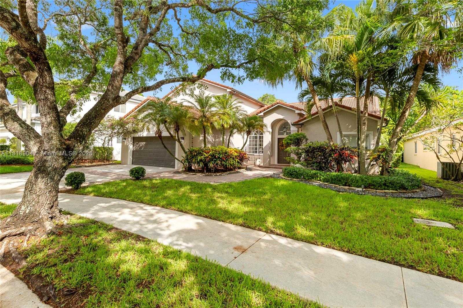 Small Image of 1971 LANDING WAY, Weston Number 2