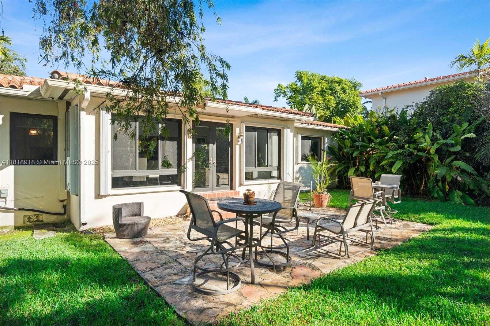 Small Image of 1020 NORTH EAST 98TH ST, Miami Shores Number 11