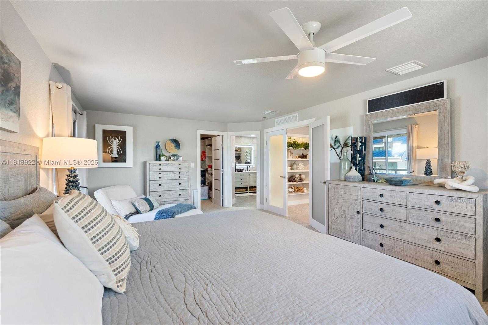 Small Image of 1015 ADAMS DR, Key Largo Number 26