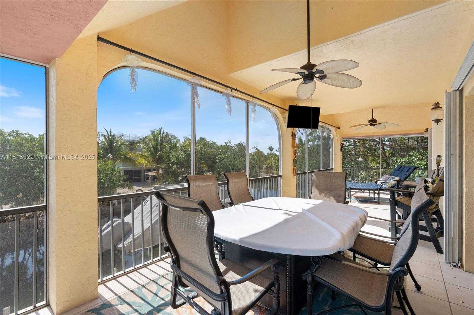 Small Image of 1015 ADAMS DR, Key Largo Number 29