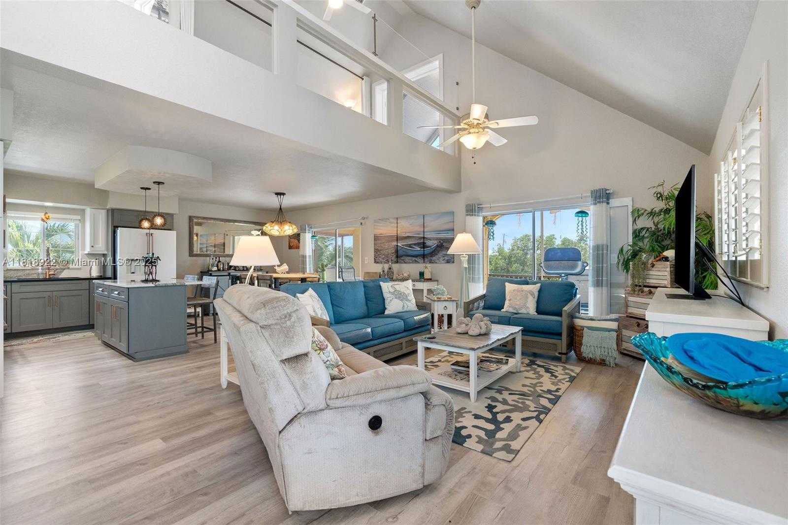Small Image of 1015 ADAMS DR, Key Largo Number 3