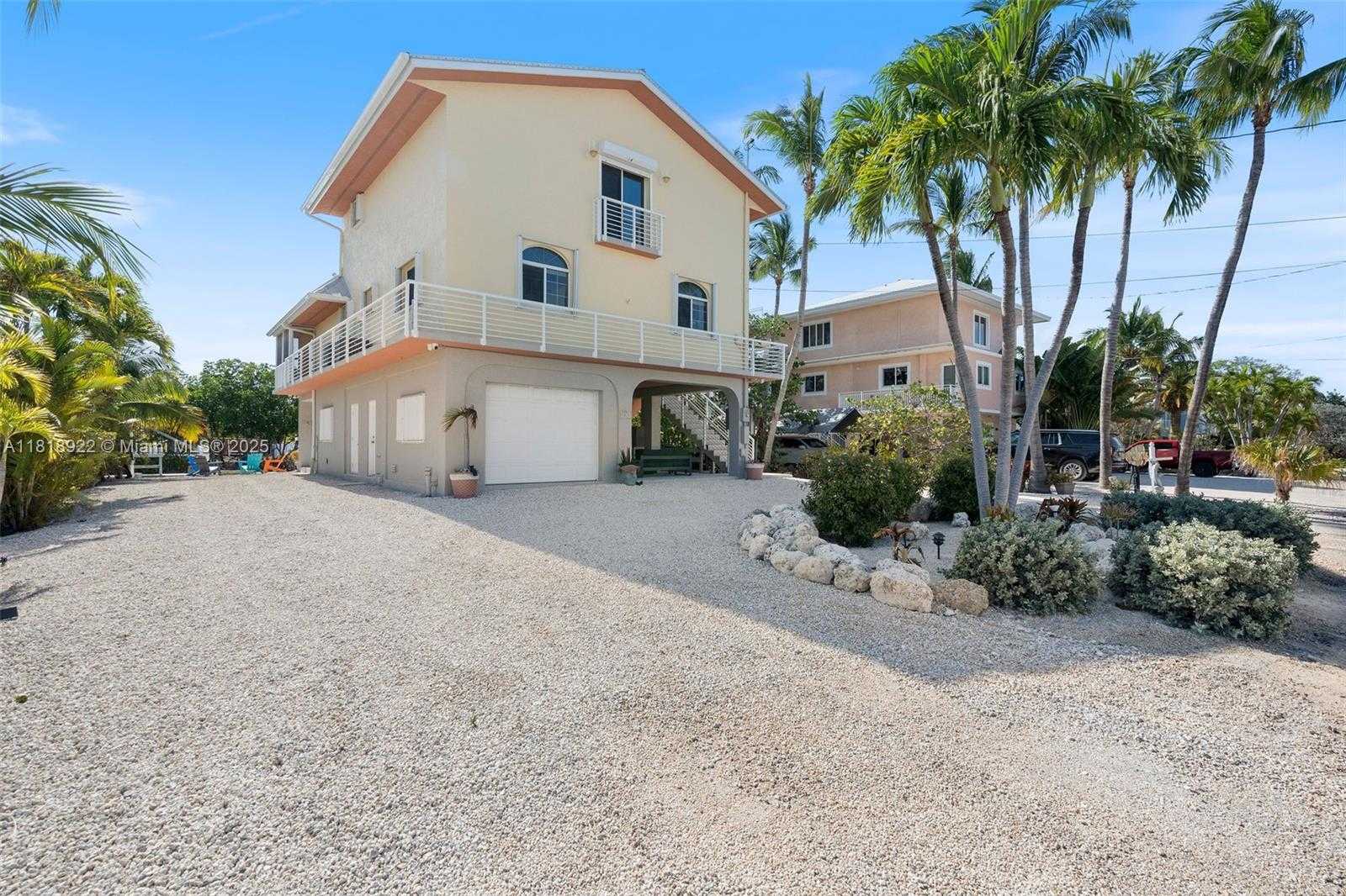 Small Image of 1015 ADAMS DR, Key Largo Number 42
