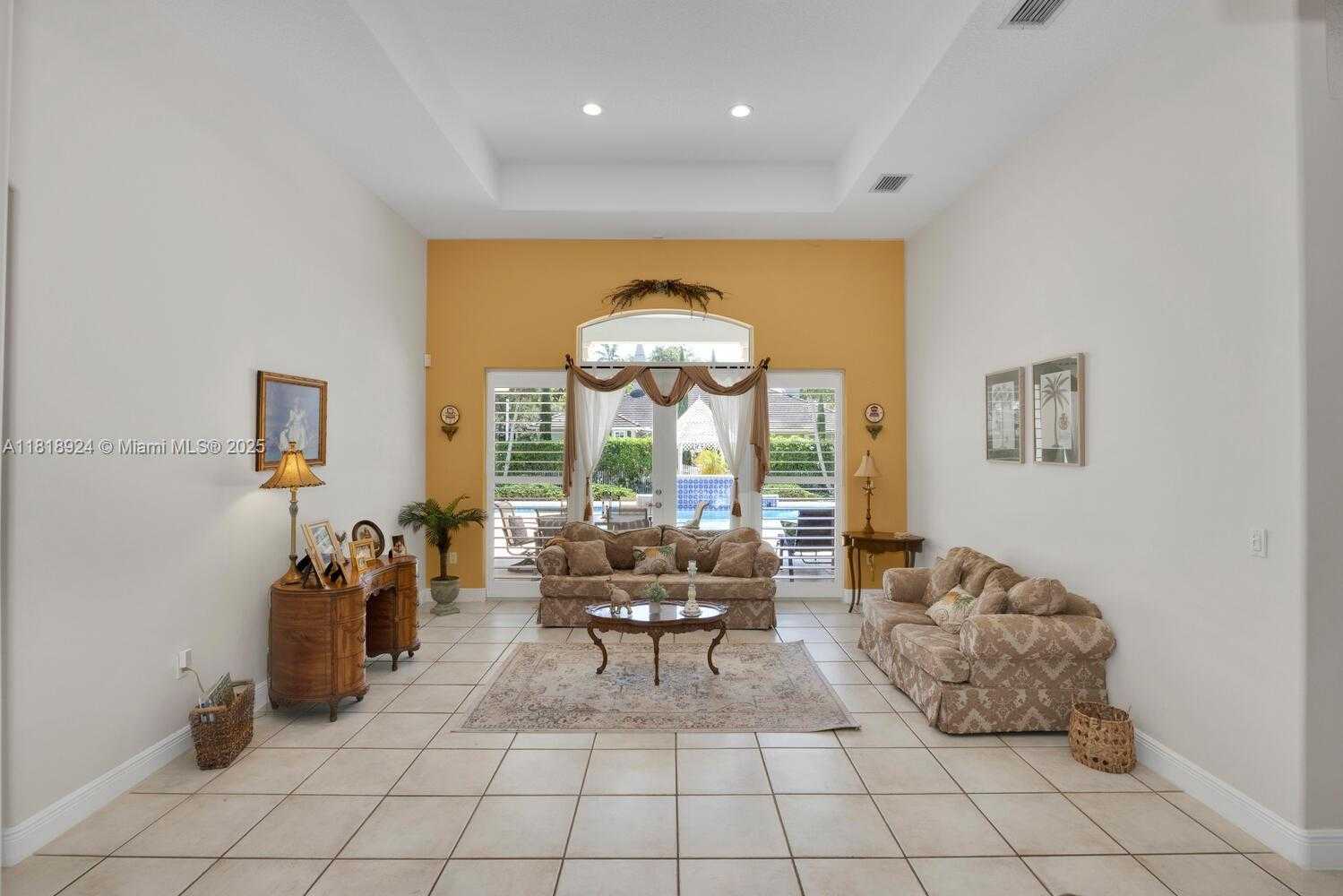 Small Image of 6129 SOUTH WEST 74TH CT, Miami Number 13