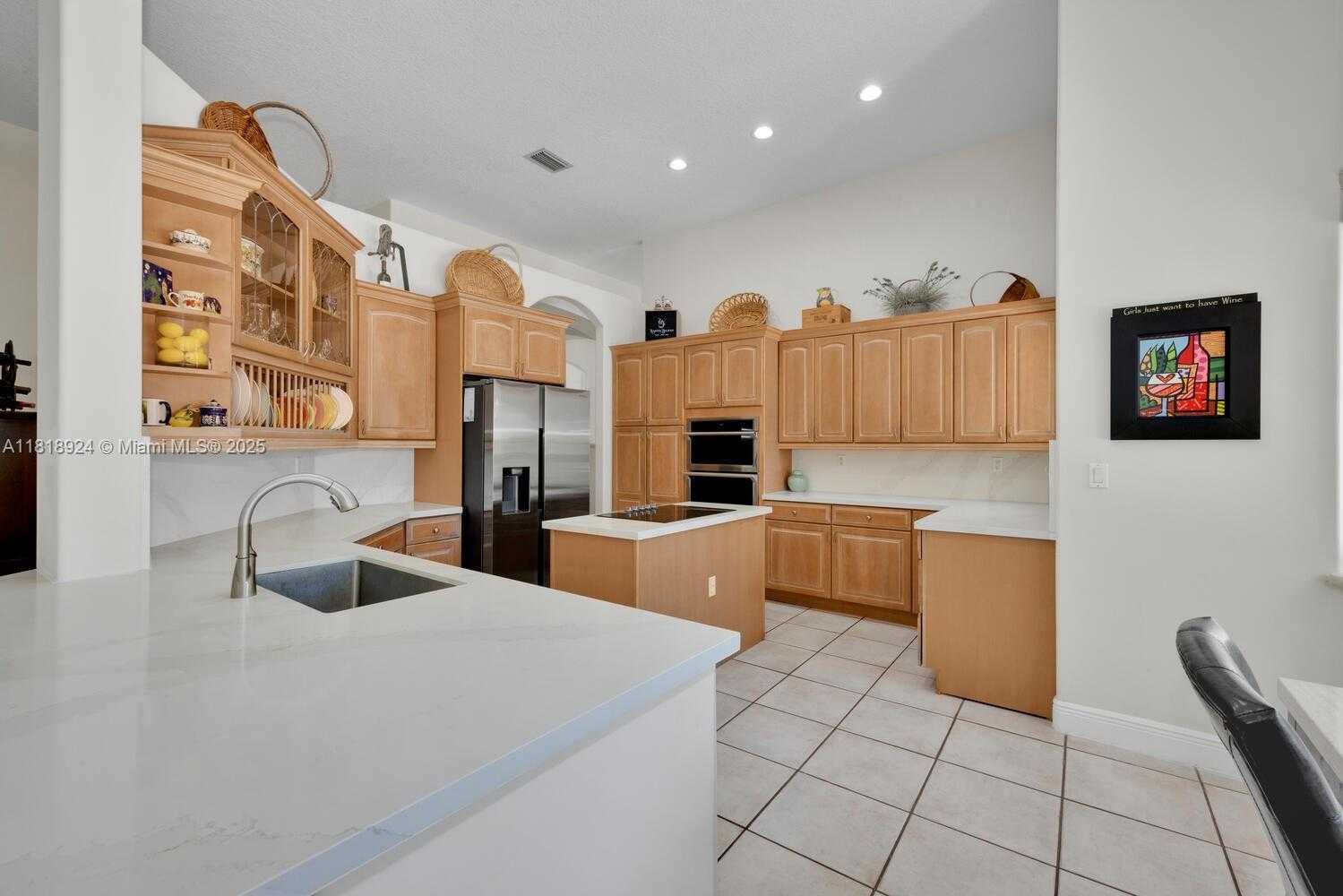 Small Image of 6129 SOUTH WEST 74TH CT, Miami Number 18