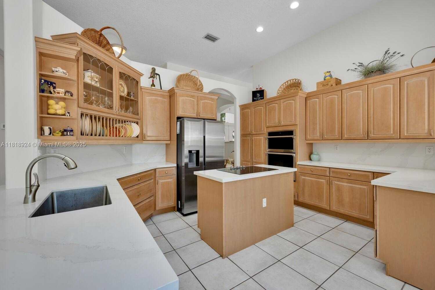 Small Image of 6129 SOUTH WEST 74TH CT, Miami Number 19