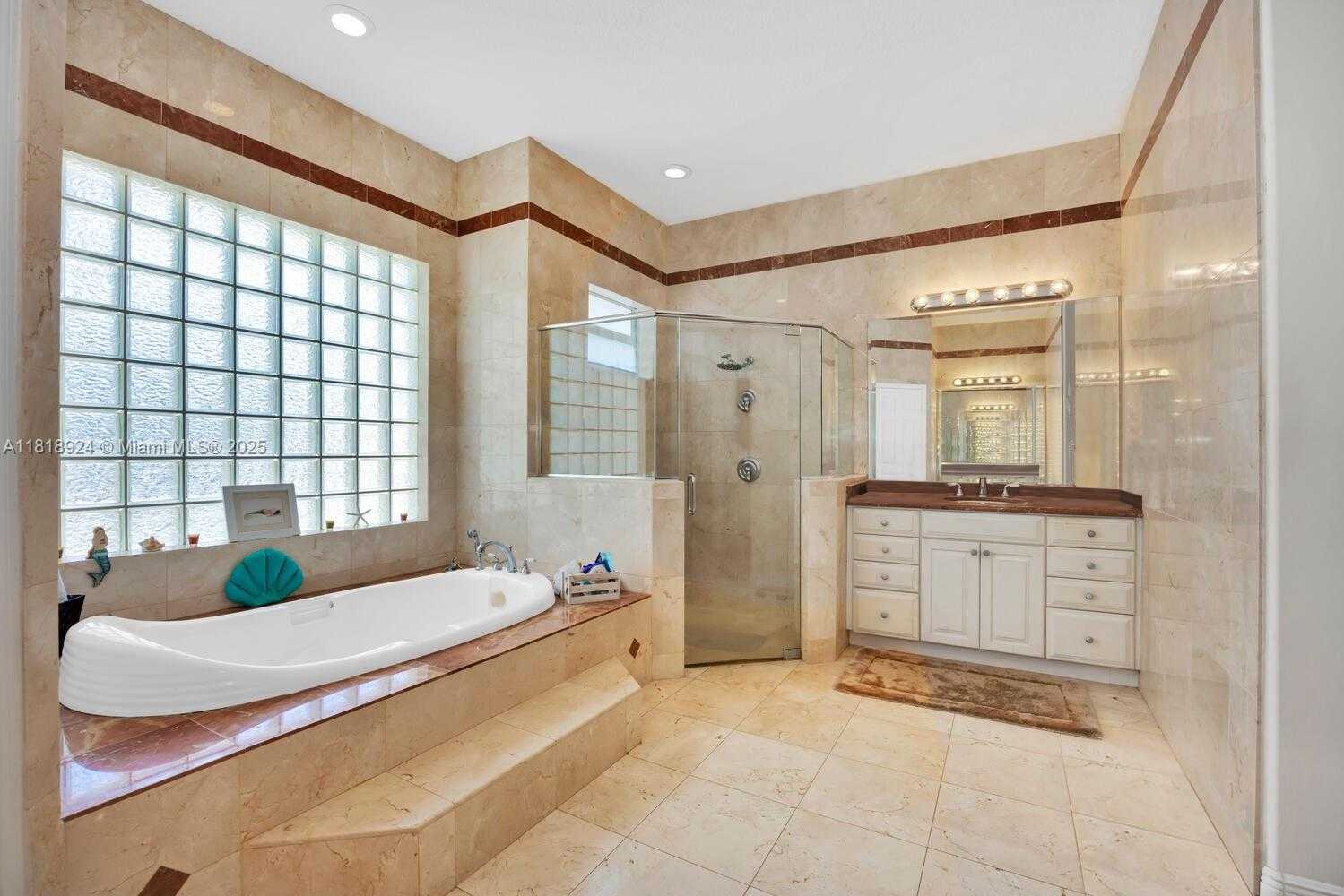 Small Image of 6129 SOUTH WEST 74TH CT, Miami Number 29