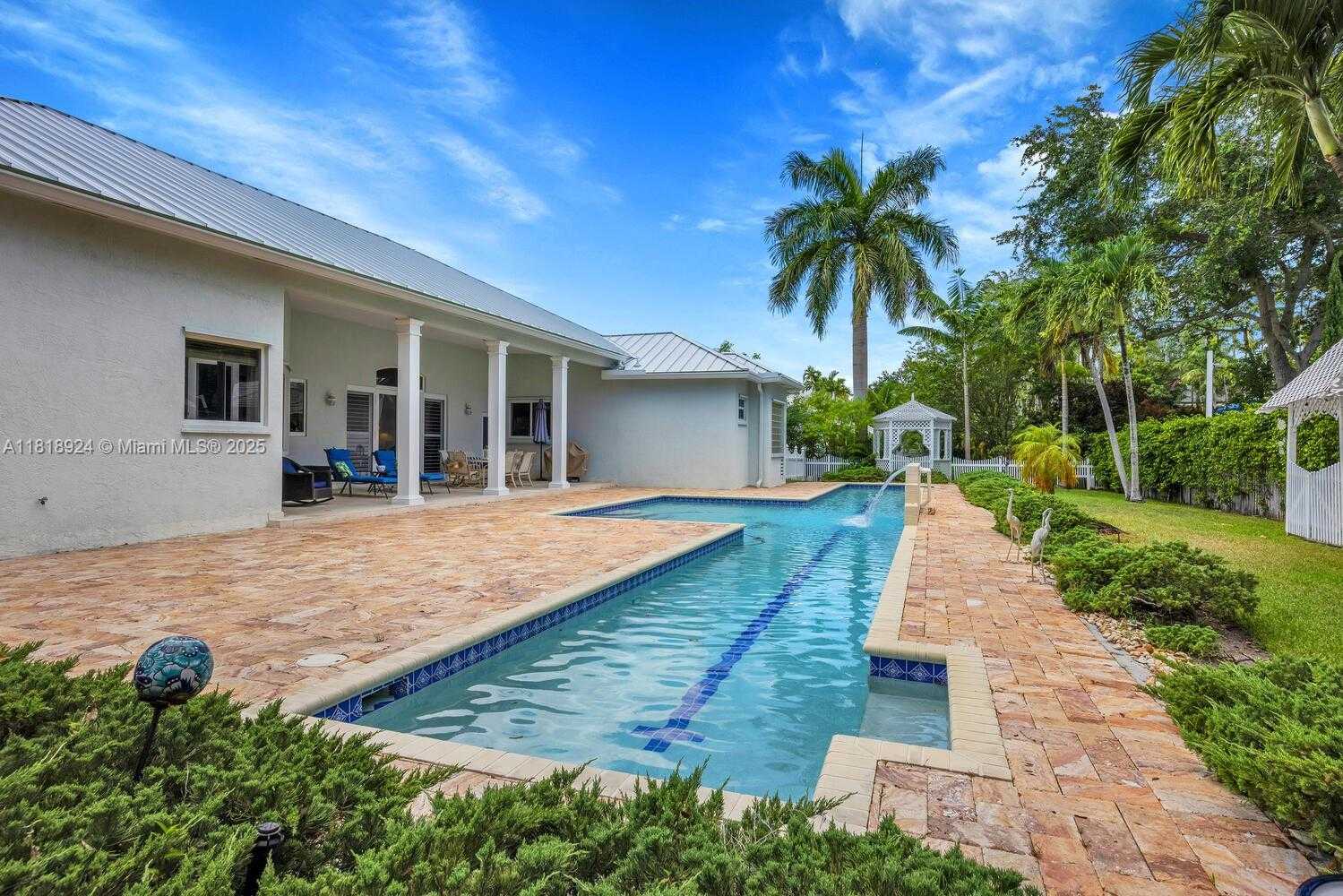 Small Image of 6129 SOUTH WEST 74TH CT, Miami Number 36