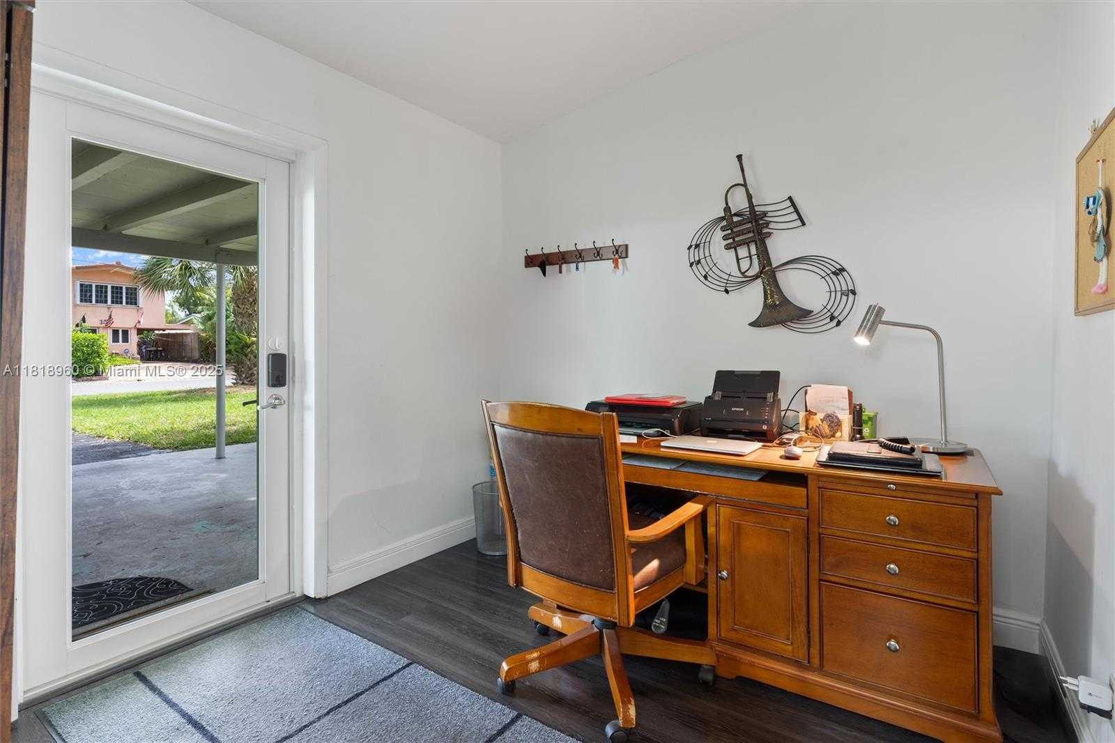 Small Image of 2531 SUGARLOAF LN, Fort Lauderdale Number 15