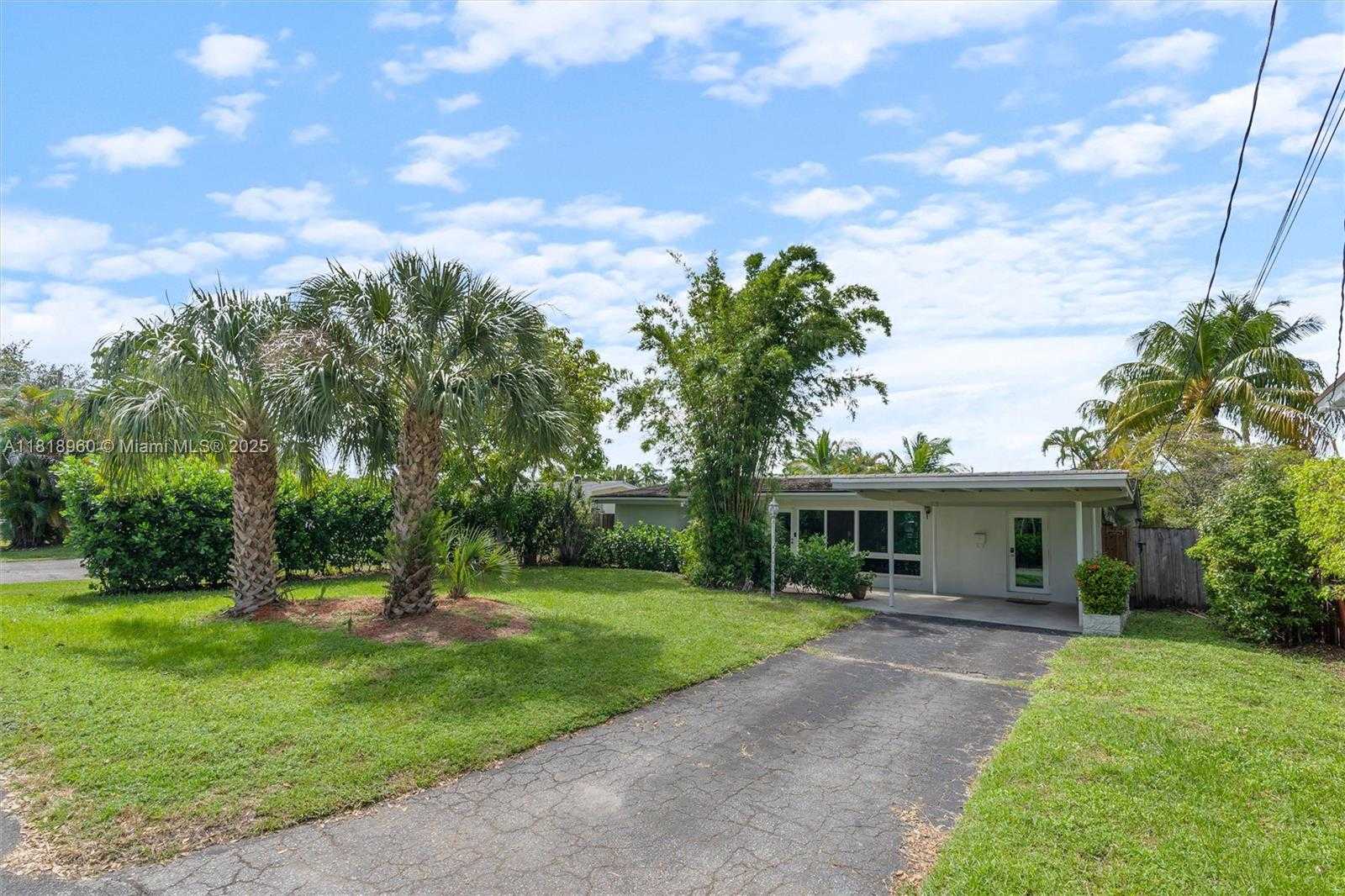 Small Image of 2531 SUGARLOAF LN, Fort Lauderdale Number 2