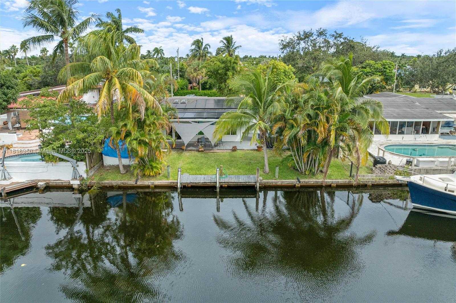 Small Image of 2531 SUGARLOAF LN, Fort Lauderdale Number 35