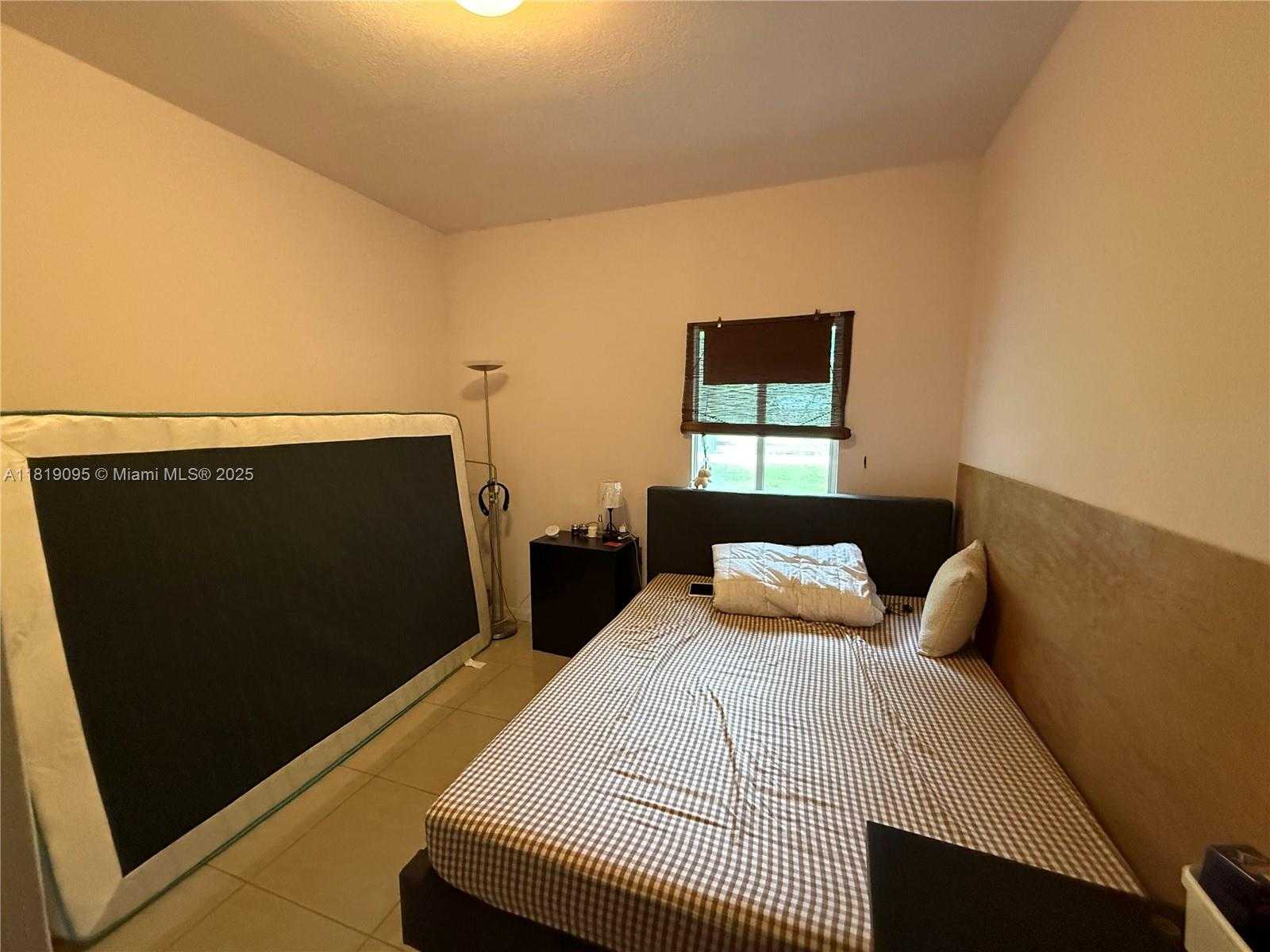 Small Image of 108 OAK AVE, Coral Gables Number 10