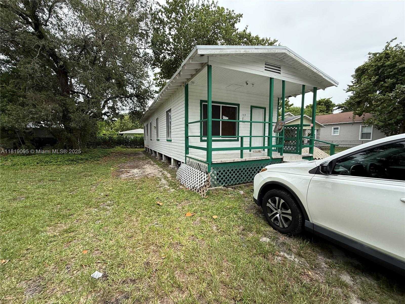 Small Image of 108 OAK AVE, Coral Gables Number 3