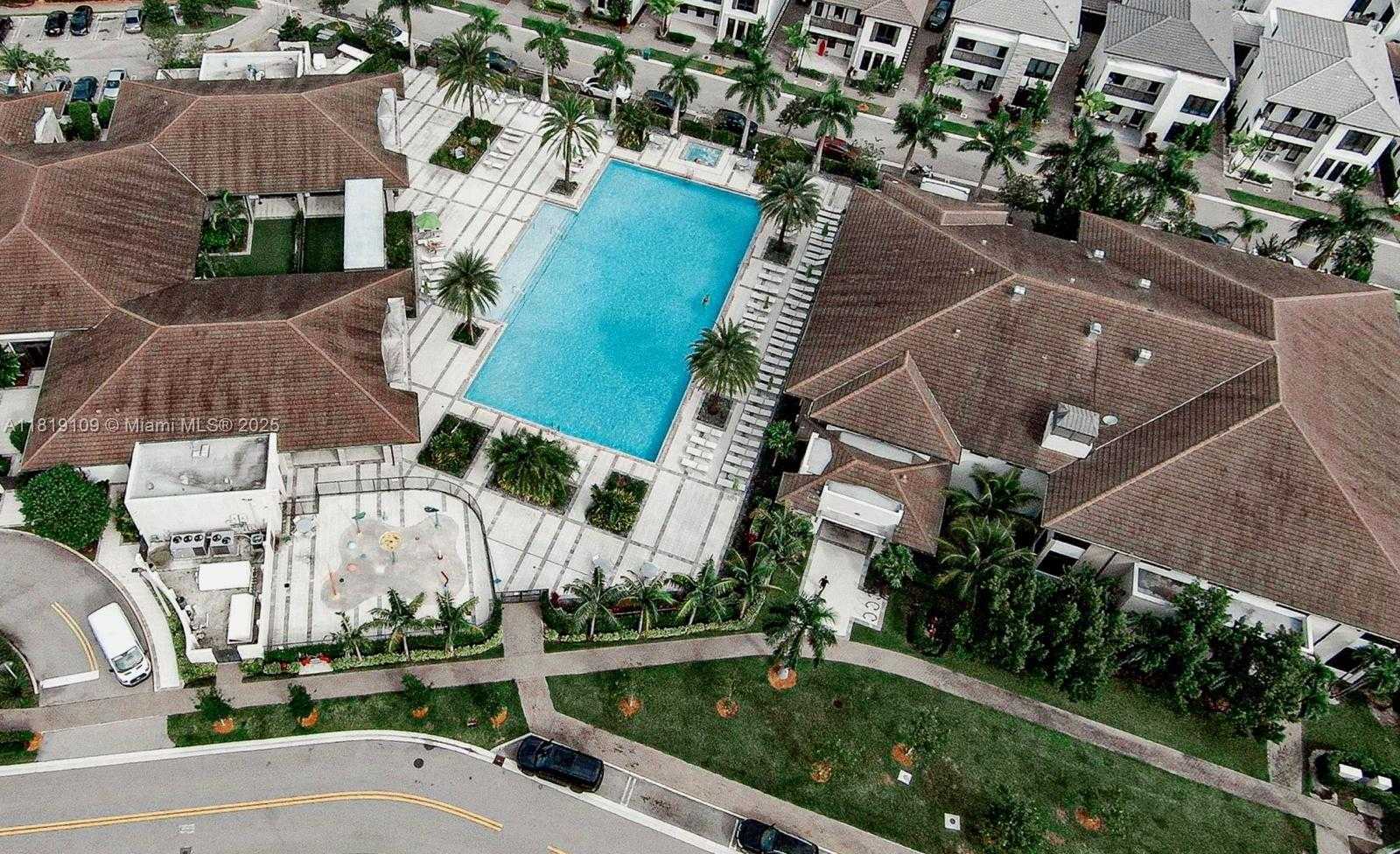 Small Image of 8137 NORTH WEST 46TH TER, Doral Number 17