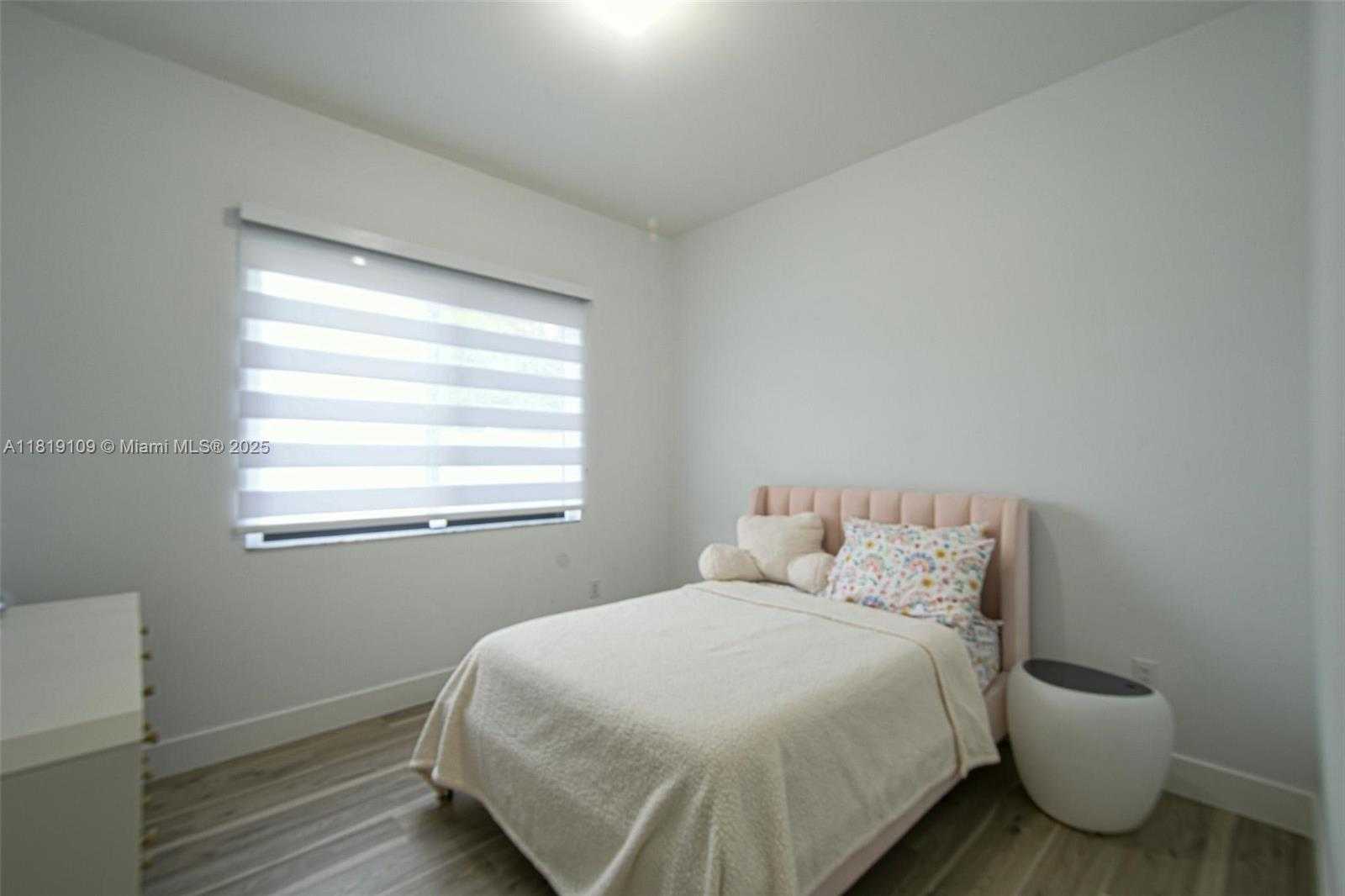 Small Image of 8137 NORTH WEST 46TH TER, Doral Number 37