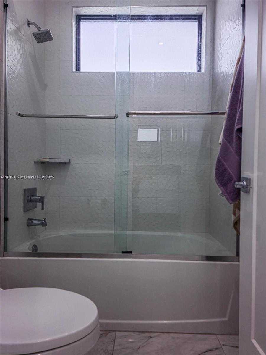 Small Image of 8137 NORTH WEST 46TH TER, Doral Number 38