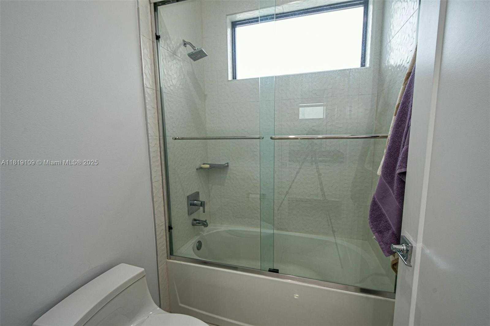 Small Image of 8137 NORTH WEST 46TH TER, Doral Number 41