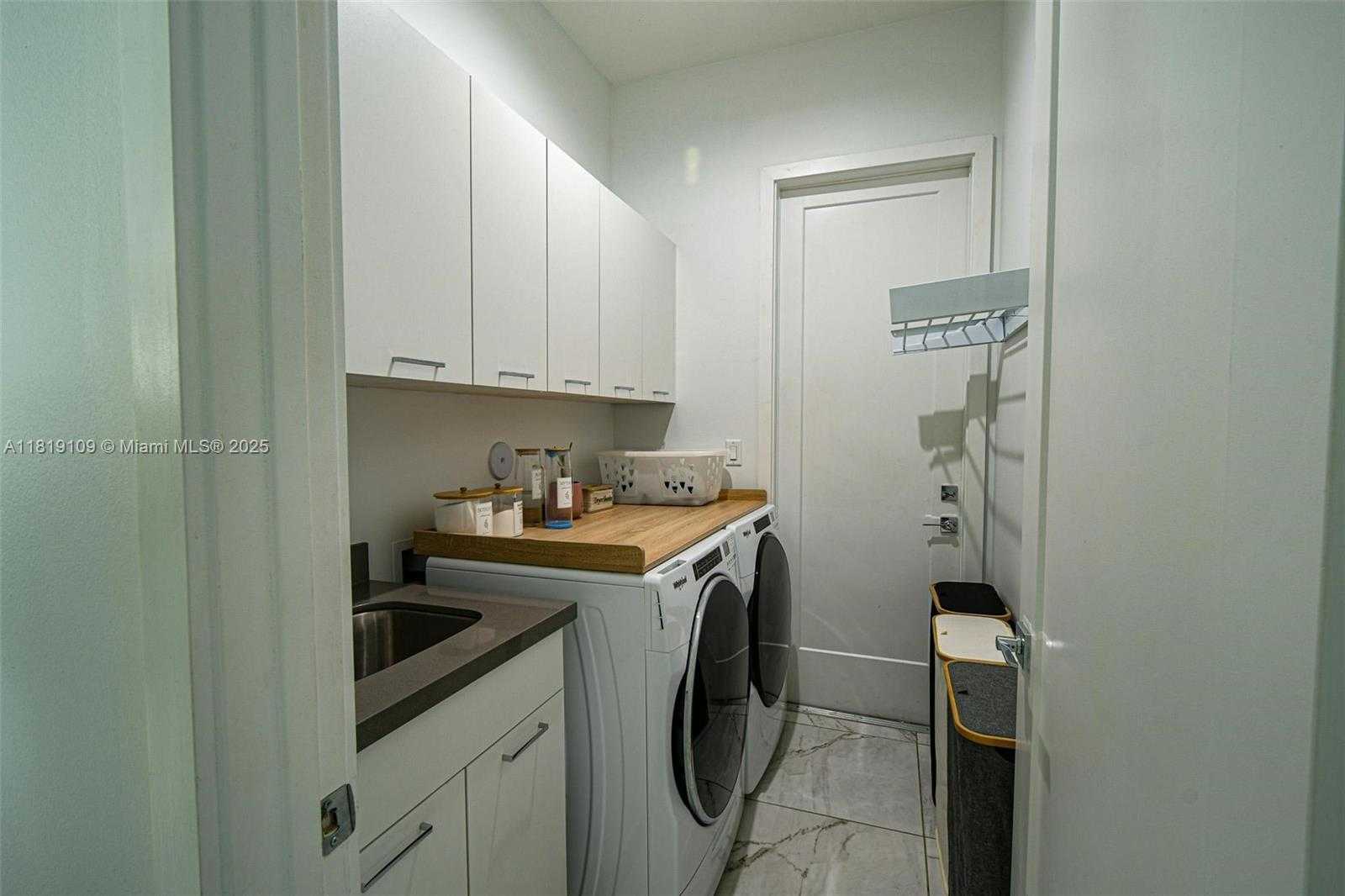 Small Image of 8137 NORTH WEST 46TH TER, Doral Number 44
