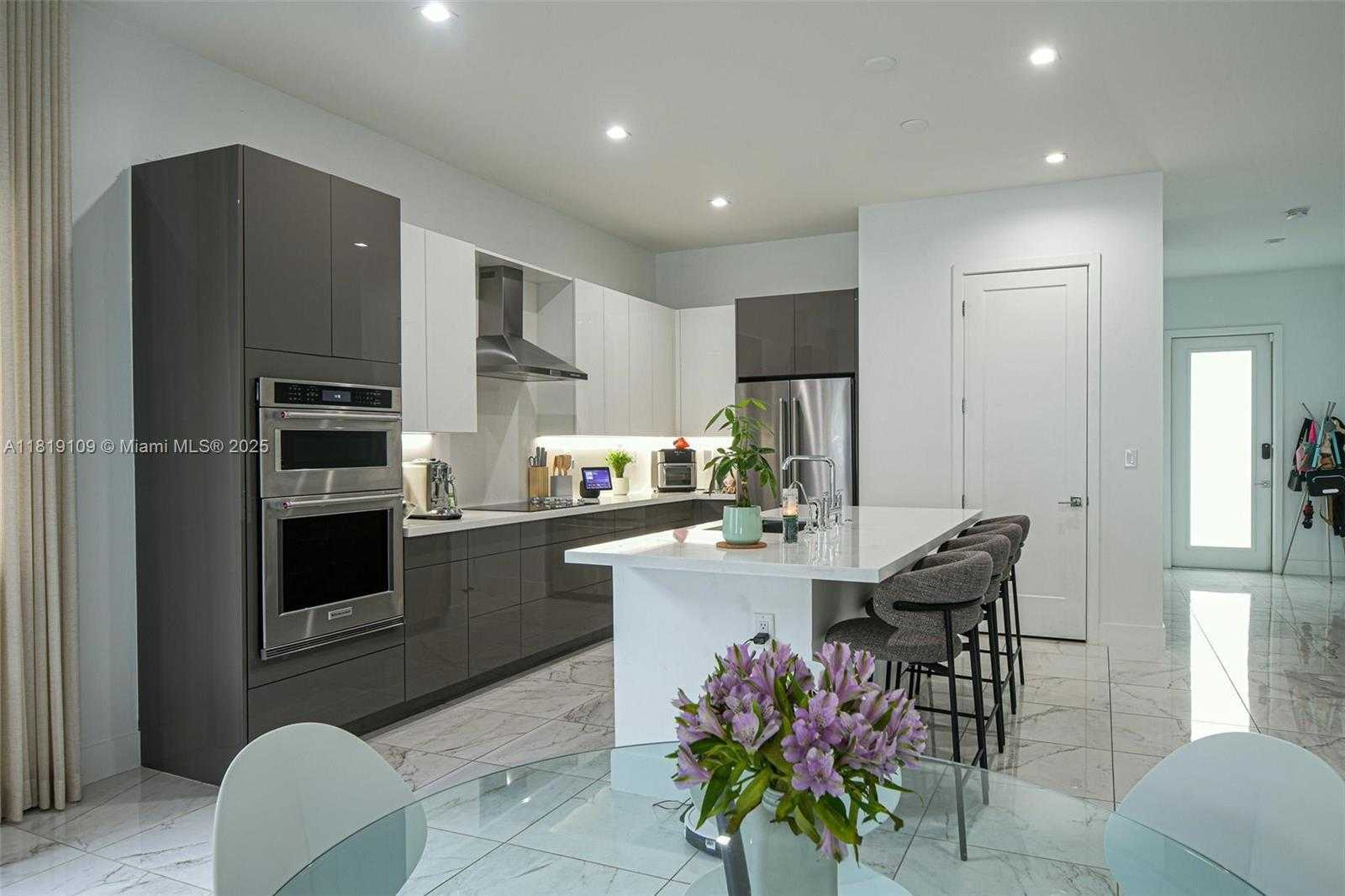 Small Image of 8137 NORTH WEST 46TH TER, Doral Number 61
