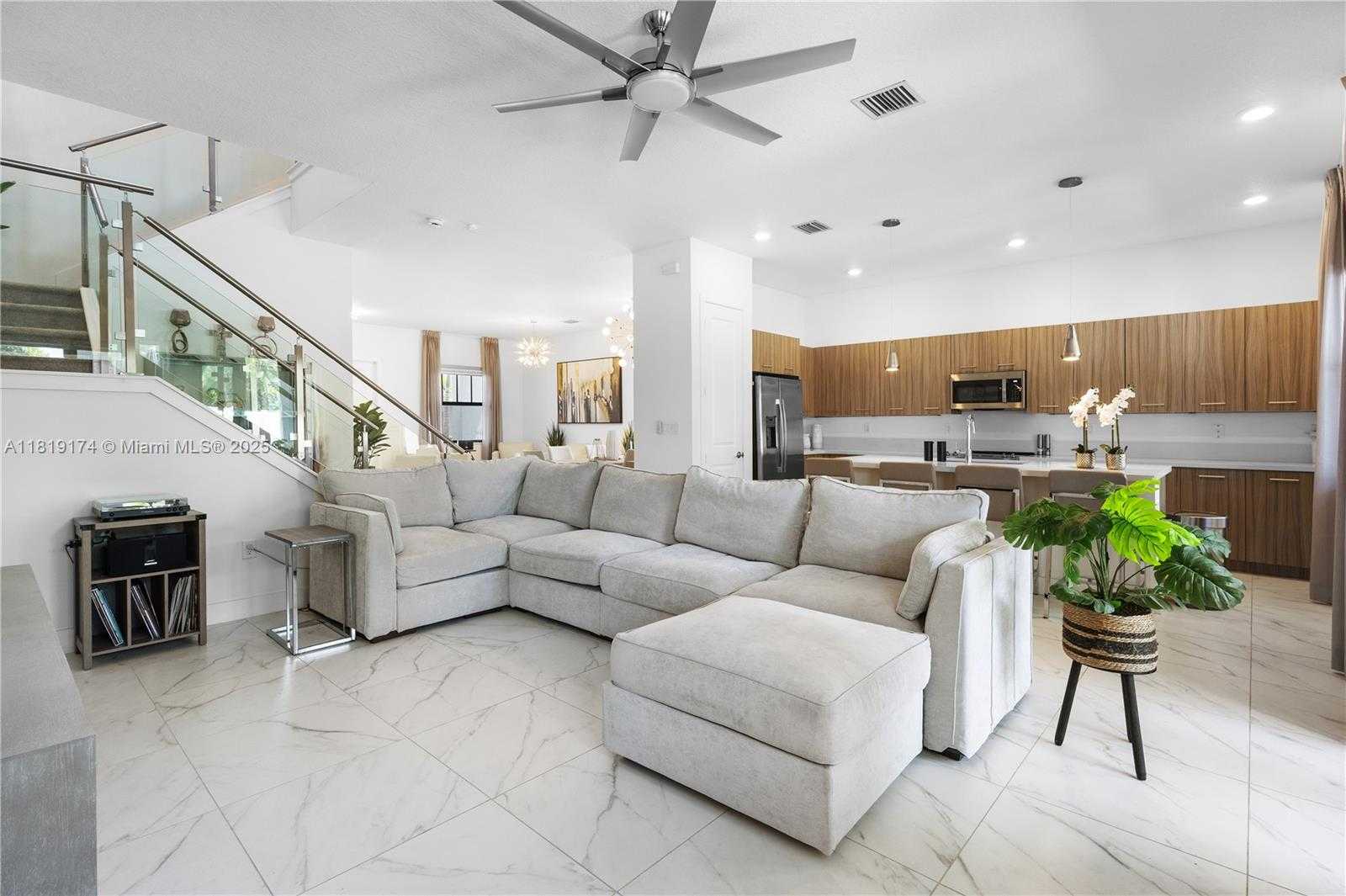 Small Image of 17540 SOUTH WEST 46TH ST, Miramar Number 12