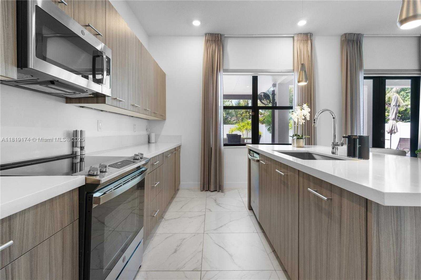 Small Image of 17540 SOUTH WEST 46TH ST, Miramar Number 15