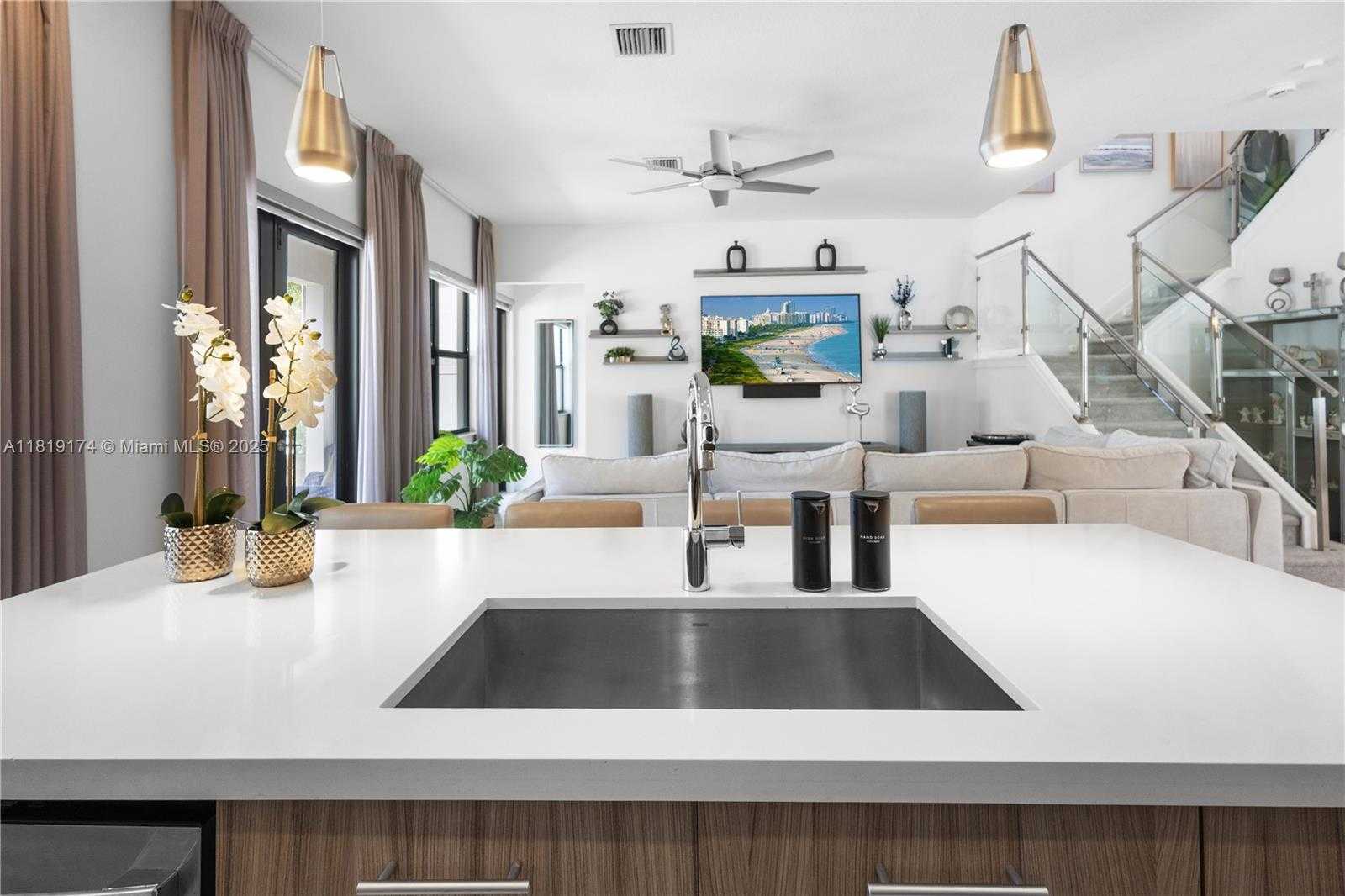 Small Image of 17540 SOUTH WEST 46TH ST, Miramar Number 20