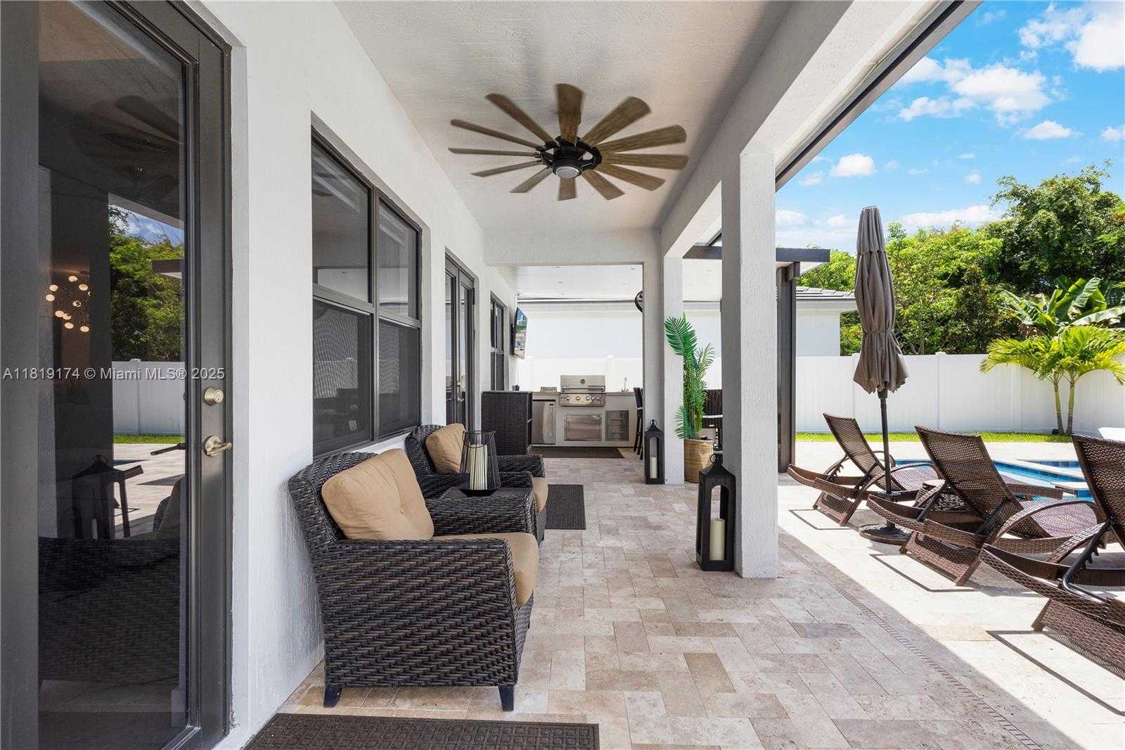 Small Image of 17540 SOUTH WEST 46TH ST, Miramar Number 31
