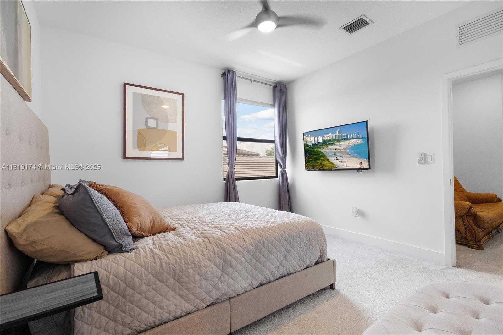 Small Image of 17540 SOUTH WEST 46TH ST, Miramar Number 45