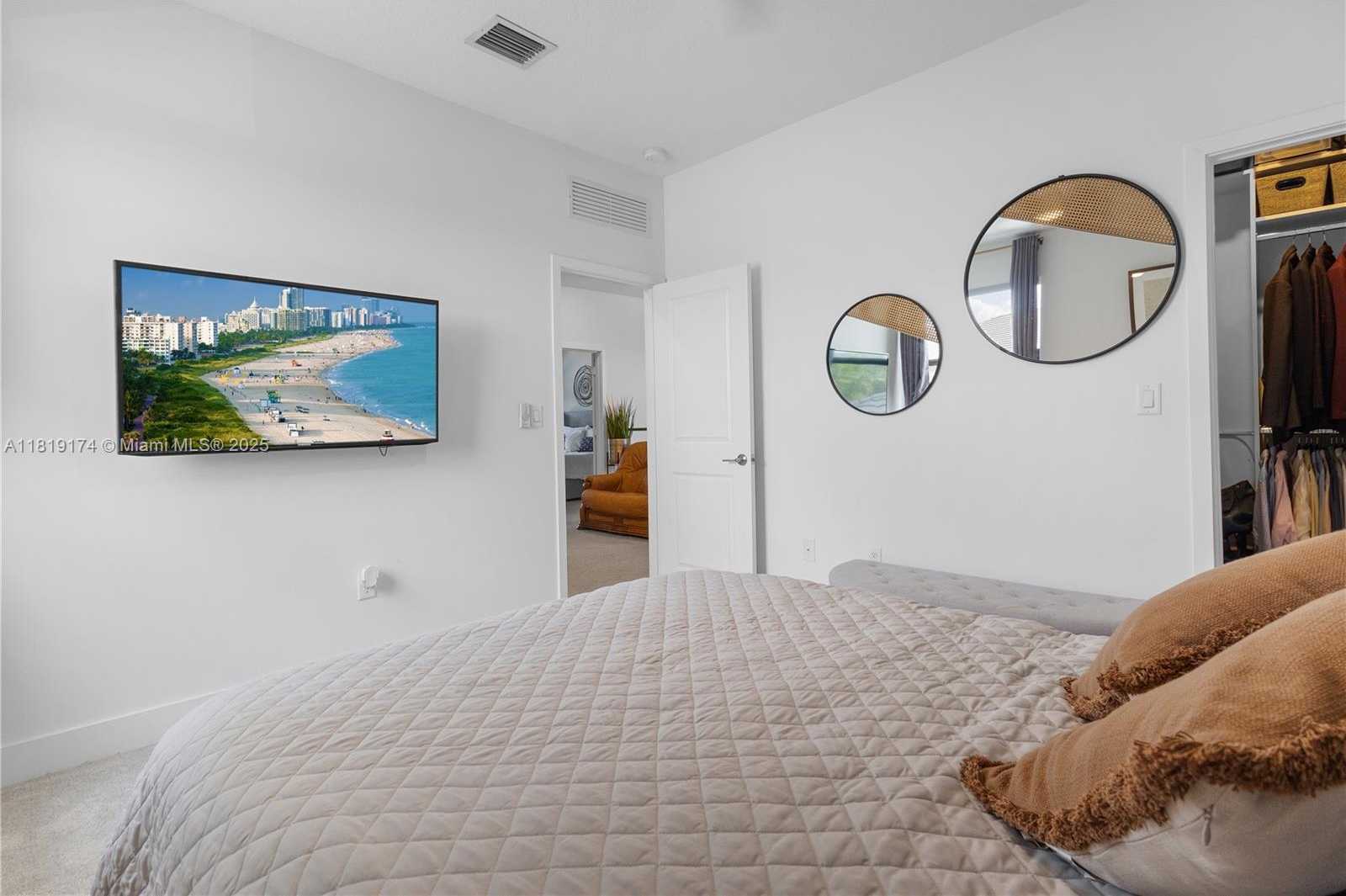 Small Image of 17540 SOUTH WEST 46TH ST, Miramar Number 47