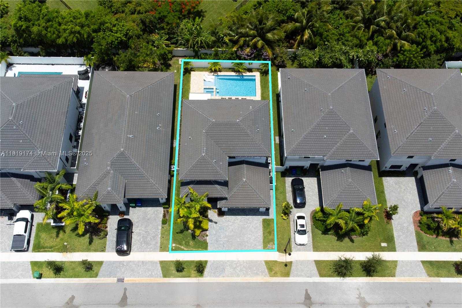 Small Image of 17540 SOUTH WEST 46TH ST, Miramar Number 54