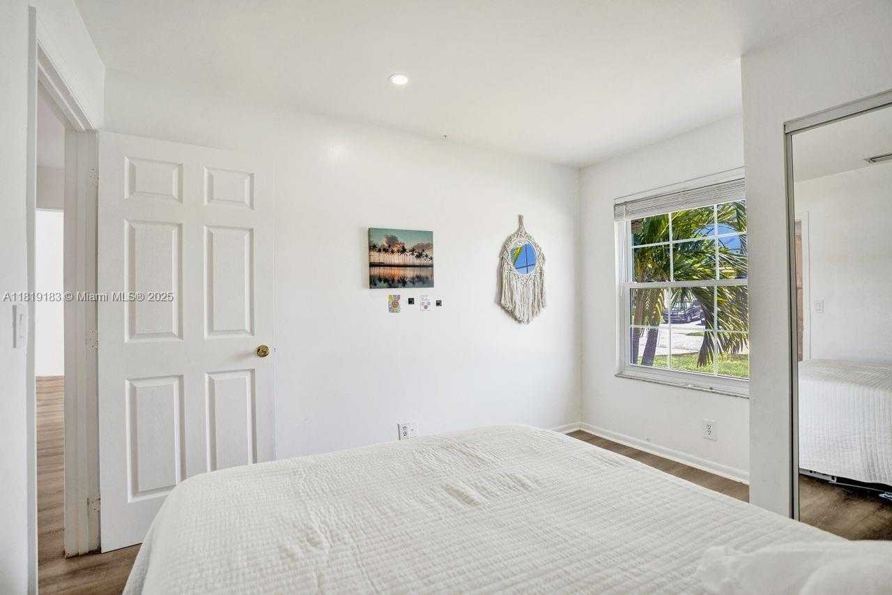 Small Image of 18998 CLOUD LAKE CIR, Boca Raton Number 42