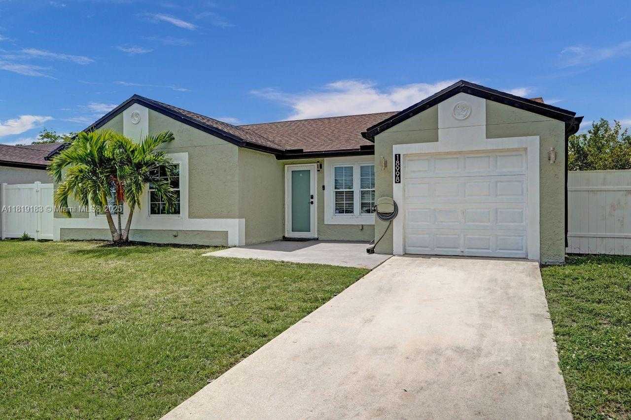 Small Image of 18998 CLOUD LAKE CIR, Boca Raton Number 63