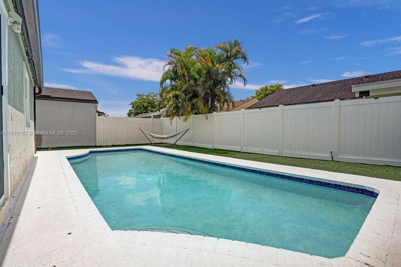 Small Image of 18998 CLOUD LAKE CIR, Boca Raton Number 69