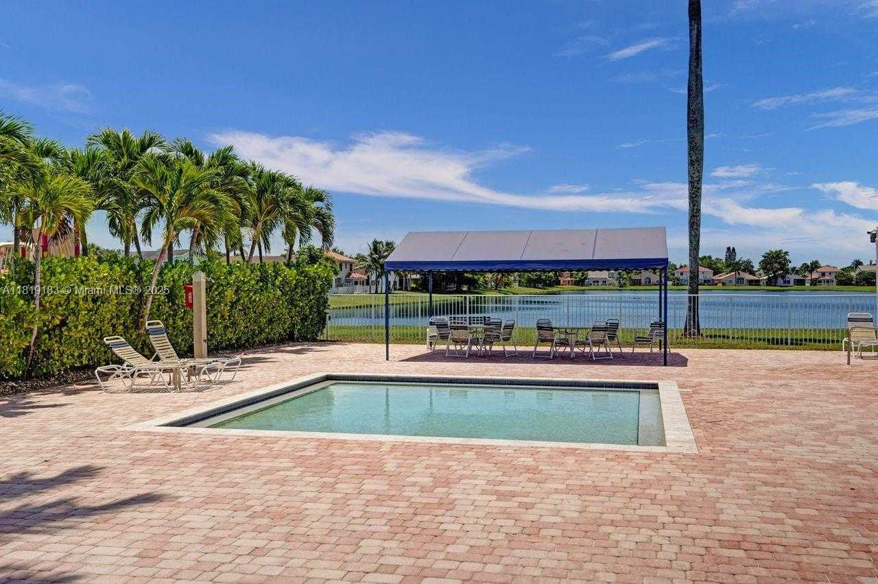 Small Image of 18998 CLOUD LAKE CIR, Boca Raton Number 77