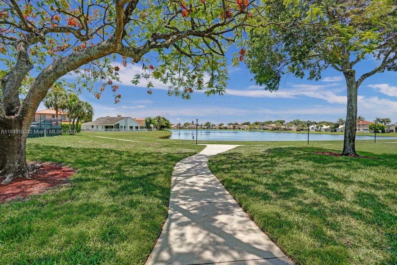 Small Image of 18998 CLOUD LAKE CIR, Boca Raton Number 82