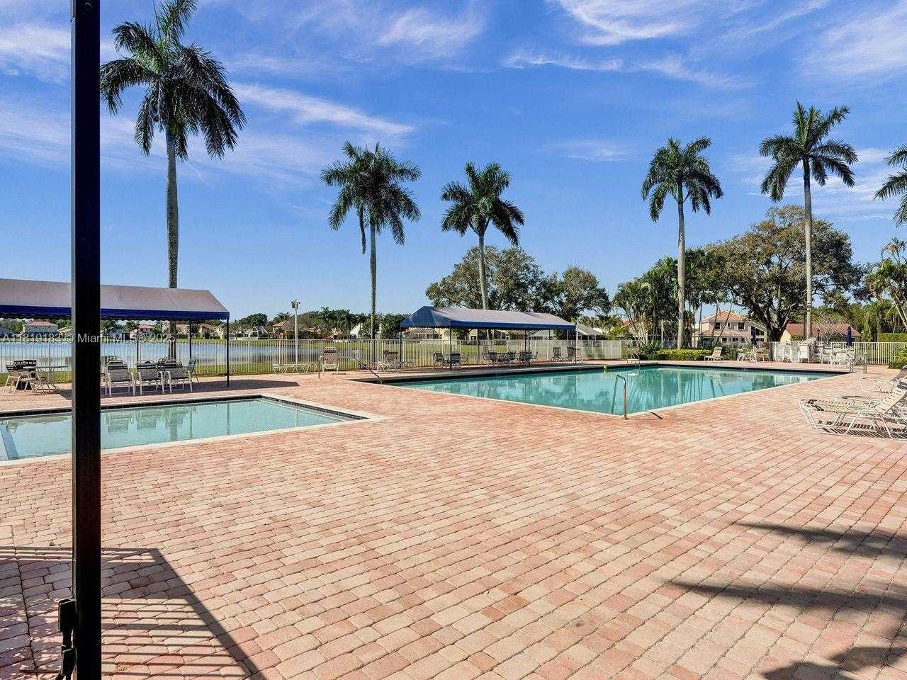 Small Image of 18998 CLOUD LAKE CIR, Boca Raton Number 84