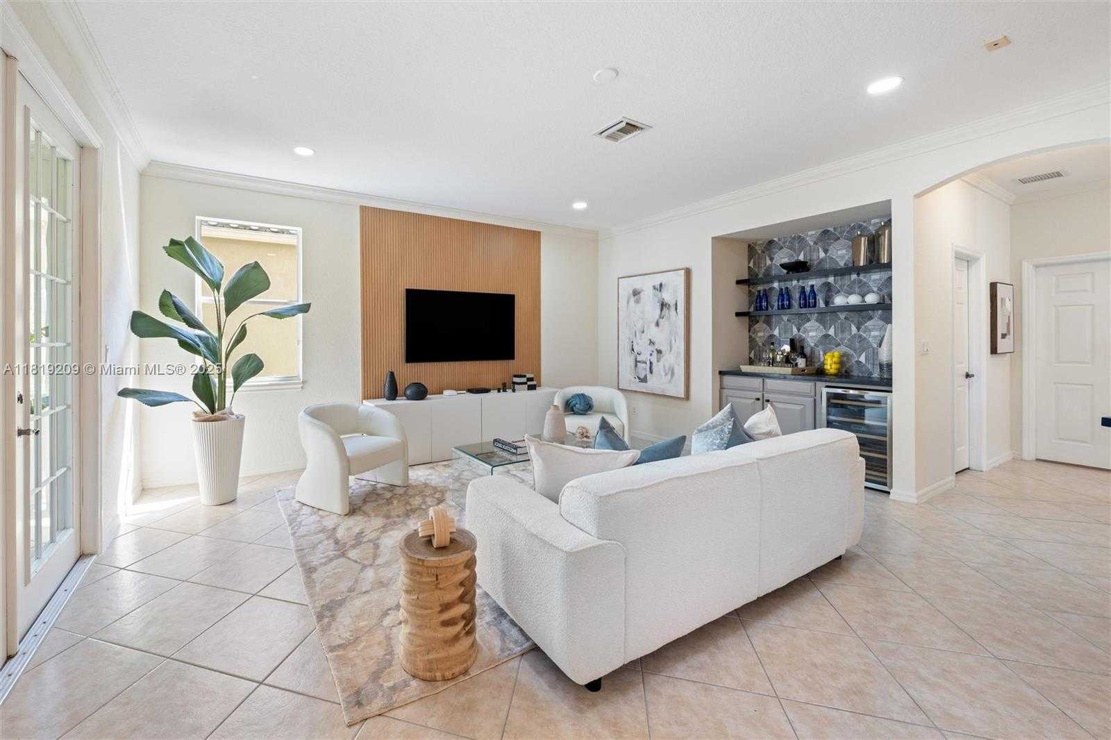 Small Image of 19421 STONEBROOK ST, Weston Number 14